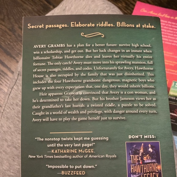 Variety of Young Adult Books! Romance & Thriller & Fantasy - Picture 9 of 9